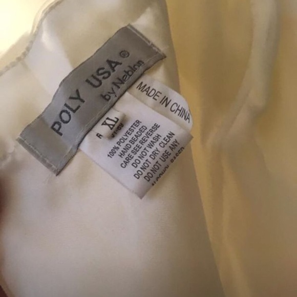 Prom Dresses - Picture 4 of 8